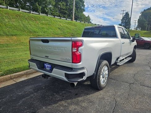 Used 2022 Chevrolet Silverado 3500 High Country w/ Safety Package II AWD/4WD image 7