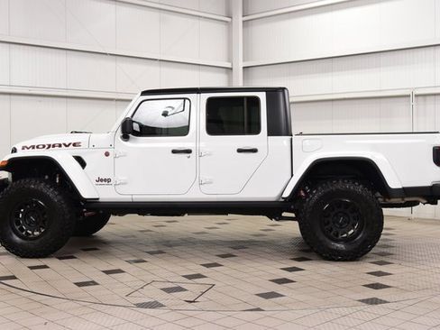 Used 2023 Jeep Gladiator Mojave w/ LED Lighting Group image 4