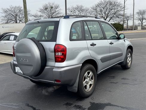 Used 2004 Toyota RAV4 4WD image 3