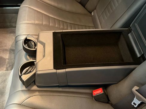 Used 2018 Mercedes-Benz S 560 4MATIC Sedan image 32