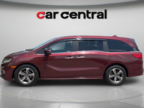 Used 2019 Honda Odyssey Touring image 2