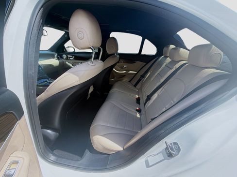 Used 2018 Mercedes-Benz C 300 Sedan w/ Premium Package image 23