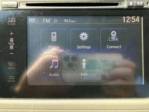 Used 2018 Honda HR-V EX image 29