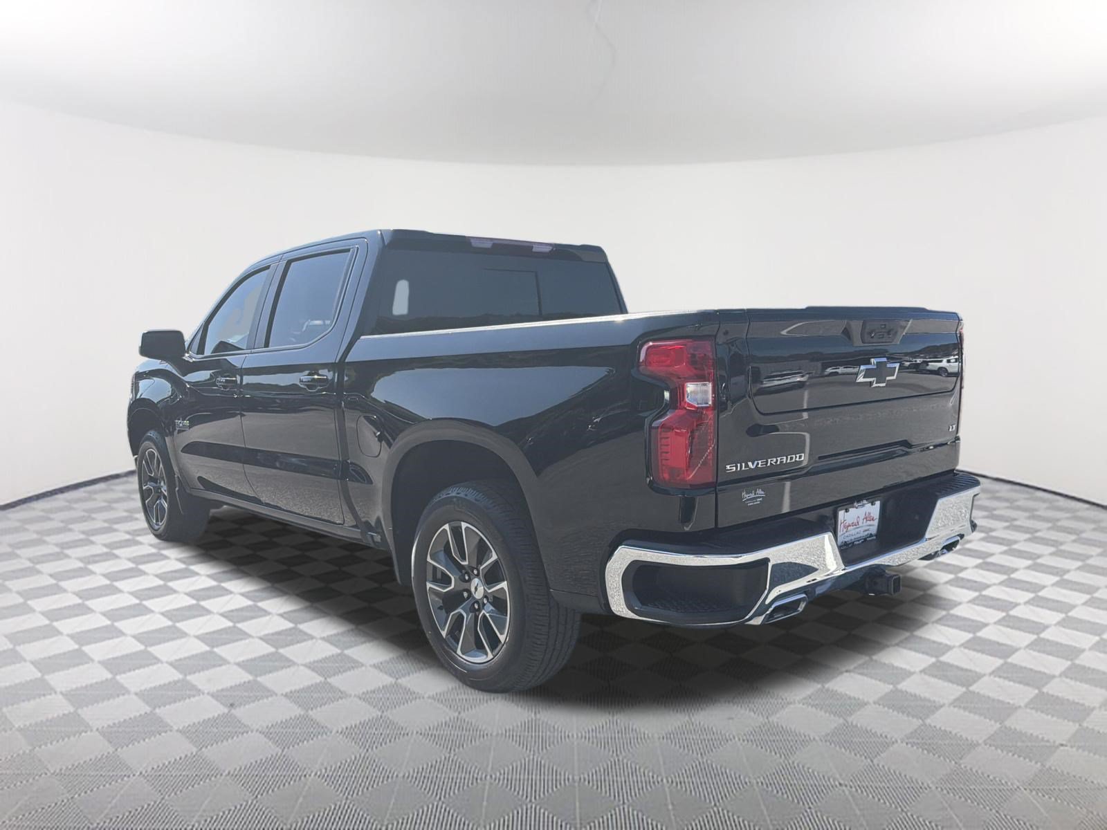 Certified 2022 Chevrolet Silverado 1500 LT AWD/4WD image 8