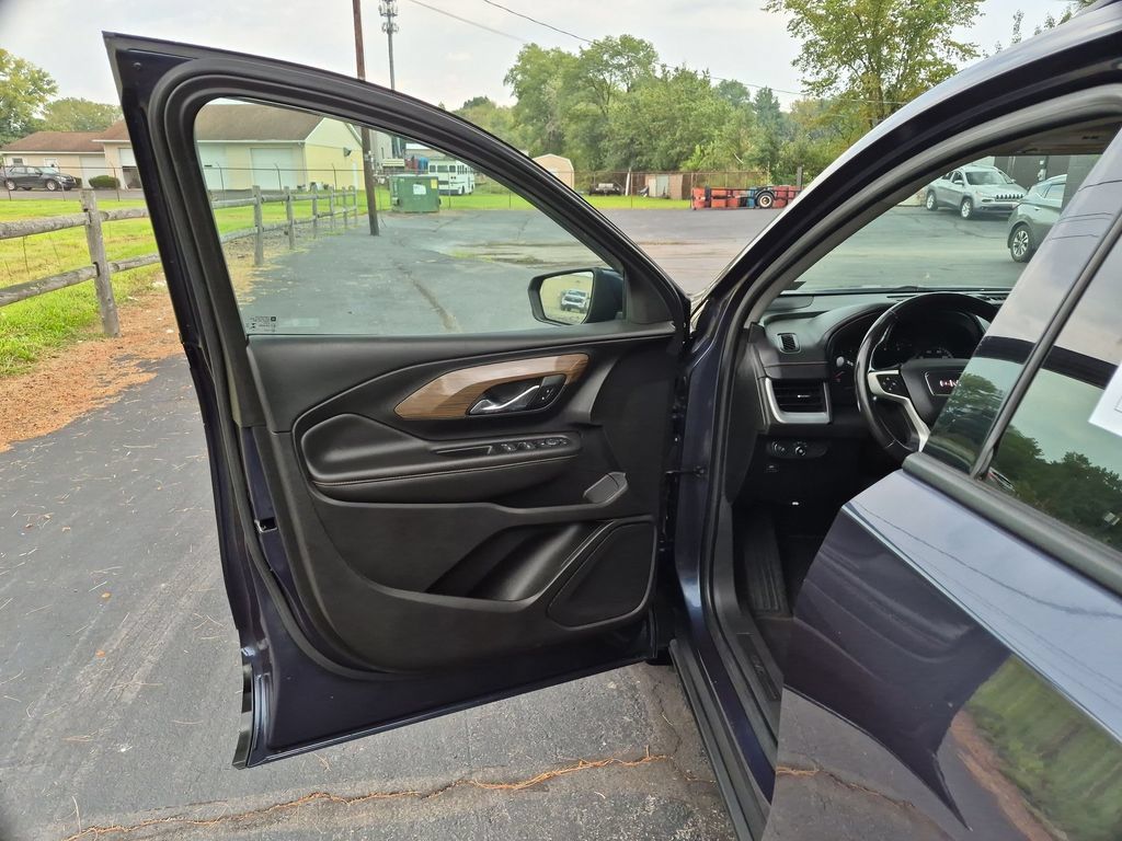 Used 2018 GMC Terrain SLE w/ Driver Convenience Package AWD/4WD image 15