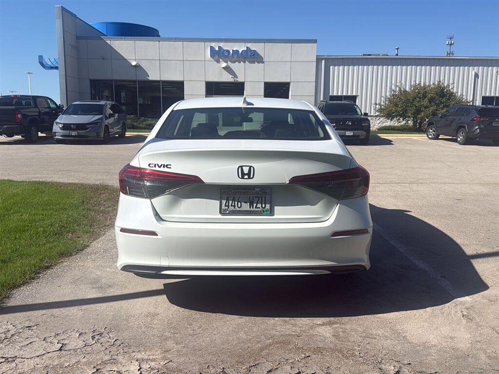 Used 2022 Honda Civic EX image 5