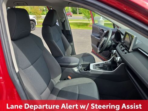 Certified 2023 Toyota RAV4 LE AWD/4WD image 13