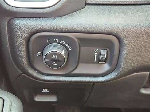 New 2026 RAM 1500 Big Horn AWD/4WD image 18