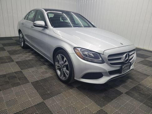 Used 2018 Mercedes-Benz C 300 4MATIC Sedan image 4