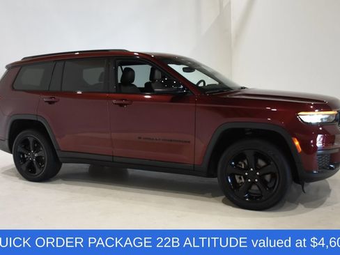 Used 2023 Jeep Grand Cherokee L Laredo AWD/4WD image 3