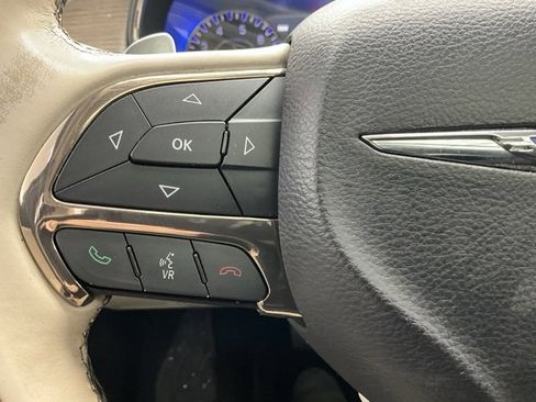 Used 2015 Chrysler 200 C w/ Navigation & Sound Group I image 18