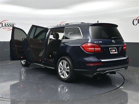 Used 2017 Mercedes-Benz GLS 450 4MATIC image 25