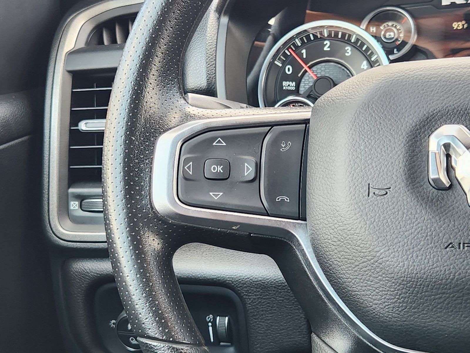 Used 2025 RAM 1500 Tradesman AWD/4WD image 37