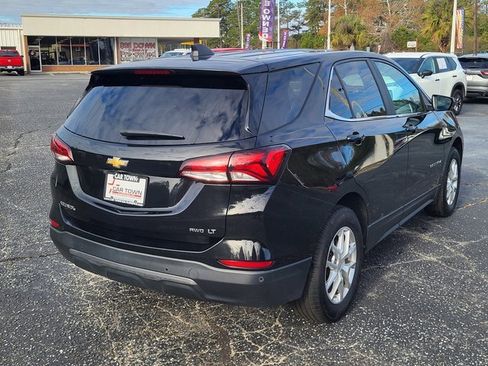 Used 2024 Chevrolet Equinox LT image 2
