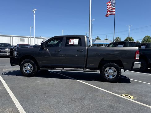 Used 2023 RAM 2500 Tradesman AWD/4WD image 13