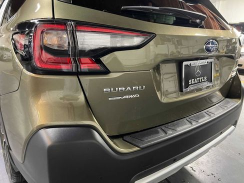 Used 2025 Subaru Outback Touring XT AWD/4WD image 15