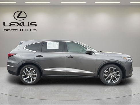 Used 2023 Acura MDX SH-AWD w/ Technology Package image 5