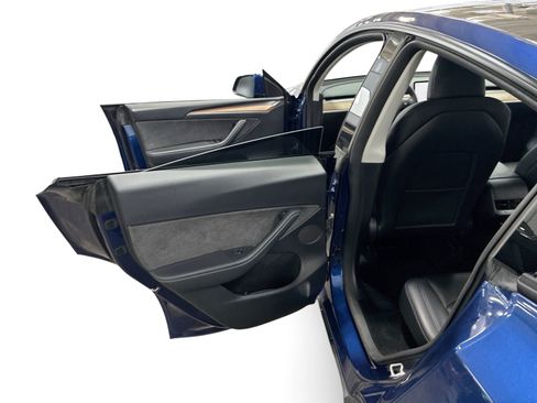 Certified 2023 Tesla Model Y Performance AWD/4WD image 9