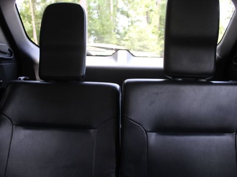 Used 2025 Mitsubishi Outlander SE AWD/4WD image 56