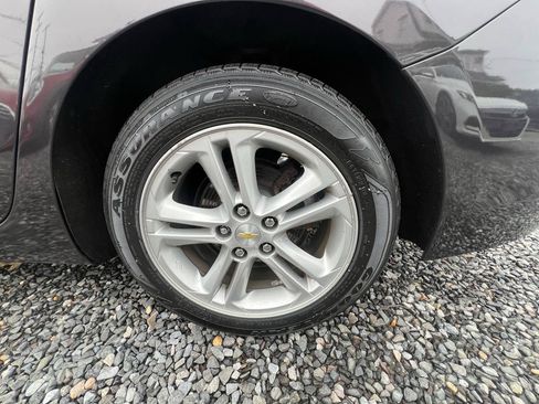 Used 2017 Chevrolet Cruze LT FWD image 37