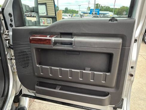Used 2010 Ford F350 Lariat AWD/4WD image 15