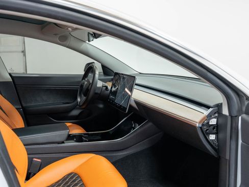 Used 2019 Tesla Model 3 Long Range image 46