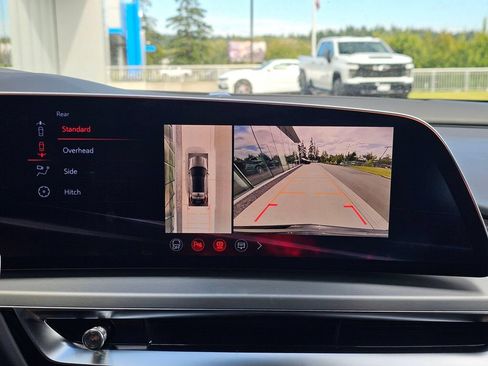 New 2026 Cadillac Lyriq V AWD/4WD image 31