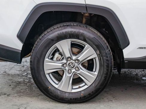 Used 2024 Toyota RAV4 XLE image 12