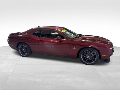 Used 2022 Dodge Challenger R/T Scat Pack RWD image 7