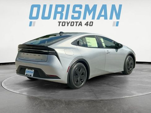 New 2026 Toyota Prius Plug-In Hybrid image 6