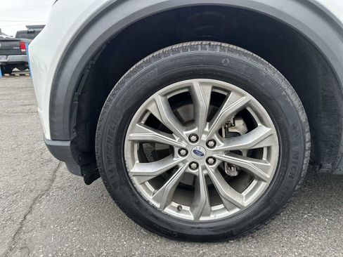Used 2021 Ford Explorer Limited w/ Equipment Group 301A image 18
