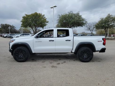 Used 2023 Chevrolet Colorado Trail Boss w/ Technology Package image 8