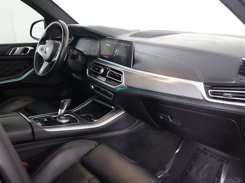 Used 2021 BMW X5 M w/ Executive Package image 33