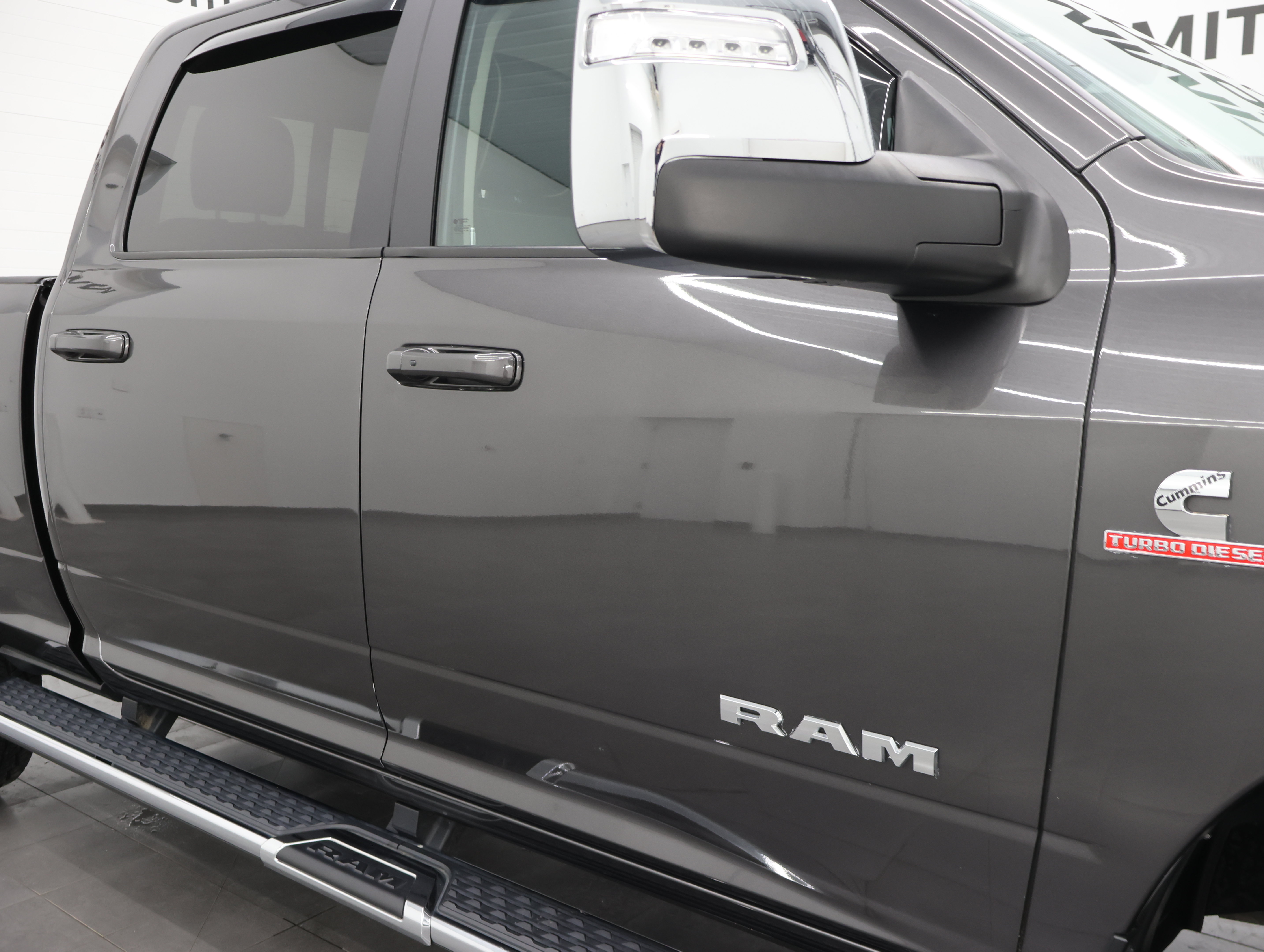 Used 2023 RAM 2500 Laramie AWD/4WD image 25