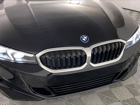 Certified 2023 BMW 330e xDrive w/ Premium Package image 28