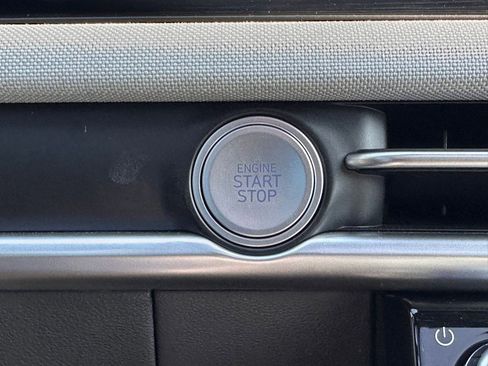 Certified 2025 Hyundai Santa Cruz Limited image 35