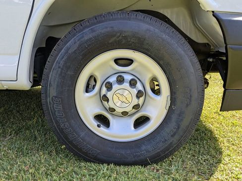 New 2025 Chevrolet Express 2500 w/ Communications Package image 11