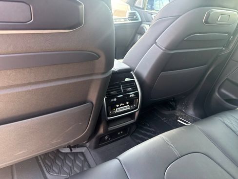 Used 2026 BMW X5 M60i AWD/4WD image 10