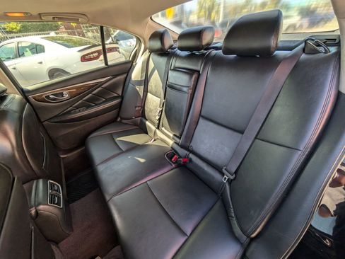 Used 2018 INFINITI Q50 Luxe w/ Essential Package (3.0T Luxe) image 17