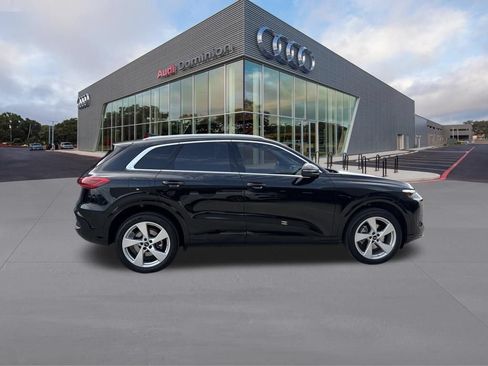 Used 2025 Audi Q5 Premium Plus w/ Premium Plus AWD/4WD image 4