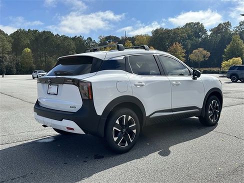 New 2026 Nissan Kicks SV w/ SV Premium Package image 24