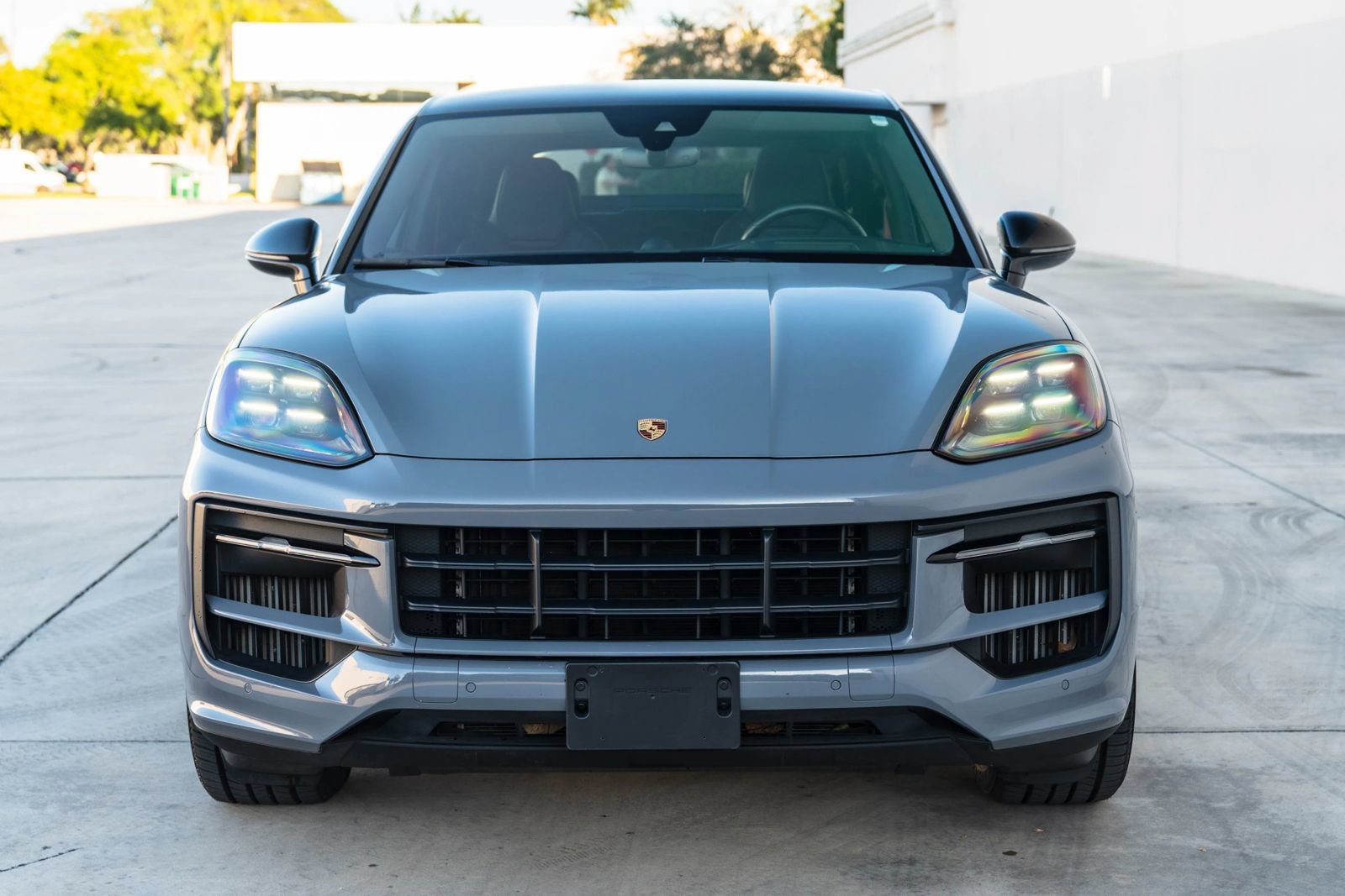 Used 2024 Porsche Cayenne S AWD/4WD image 3