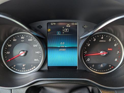 Used 2021 Mercedes-Benz GLC 300 4MATIC image 19