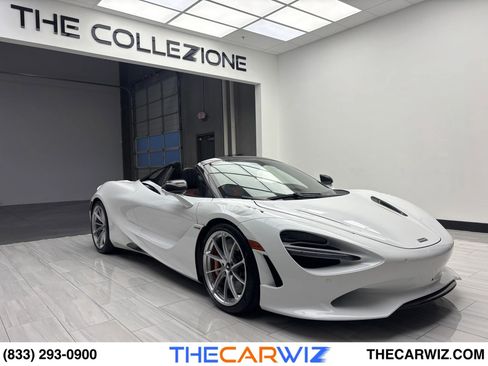 Used 2024 McLaren 750S Spider image 1