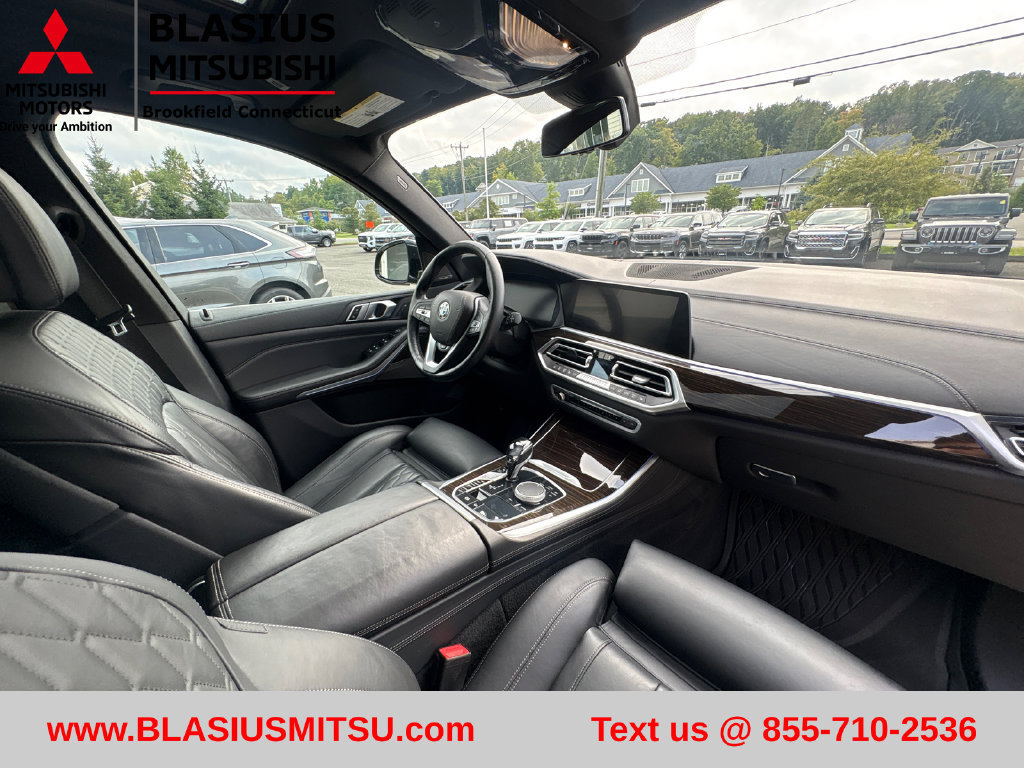 Used 2020 BMW X5 xDrive50i w/ Executive Package AWD/4WD image 53