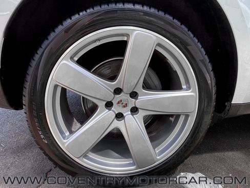 Used 2020 Porsche Macan S image 10