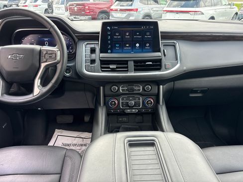 Used 2023 Chevrolet Tahoe Z71 w/ Luxury Package AWD/4WD image 29