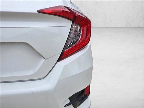 Used 2017 Honda Civic EX image 11