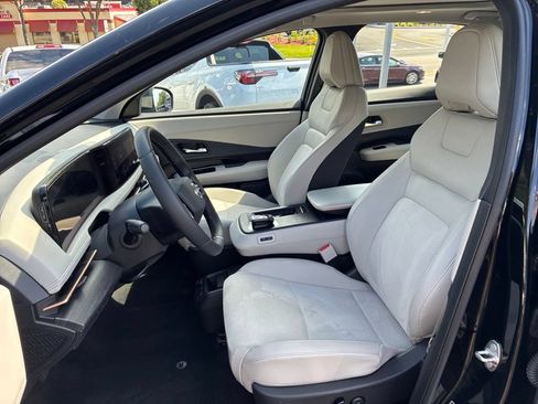 Certified 2023 Nissan Ariya AWD image 16