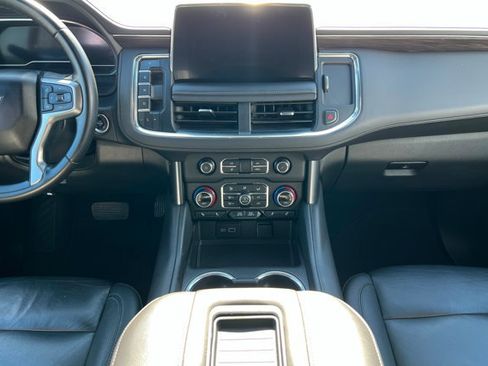 Used 2024 Chevrolet Suburban LT AWD/4WD image 13